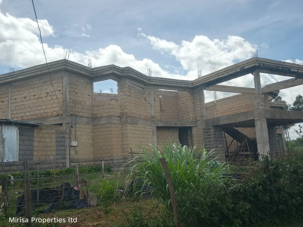 Luxury mansion Narok – Sabukoki Estate master bedroom ensuite